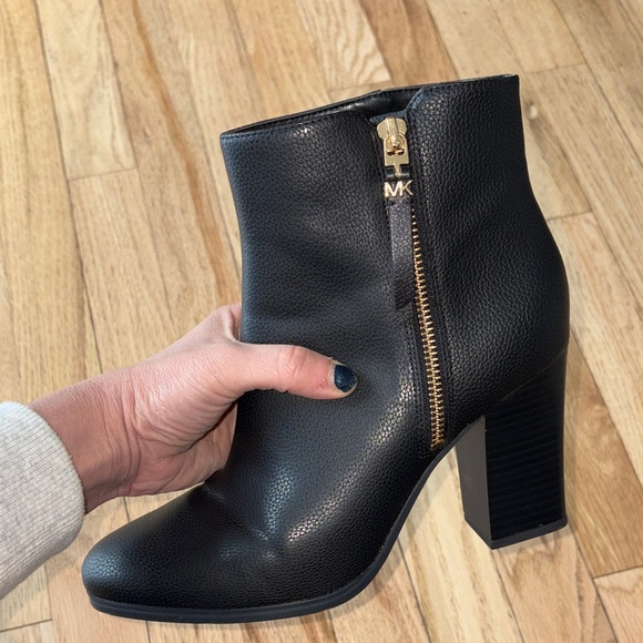 Michael Kors Black Heeled Boots with Gold Zipper - Picture 5 of 8